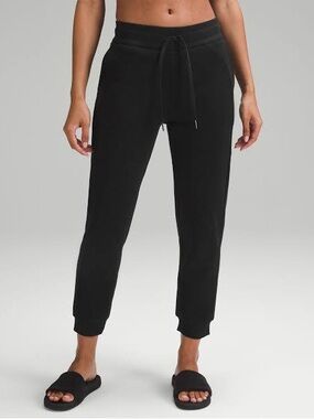 lululemon athletica Scuba High- Rise Black  Joggers
